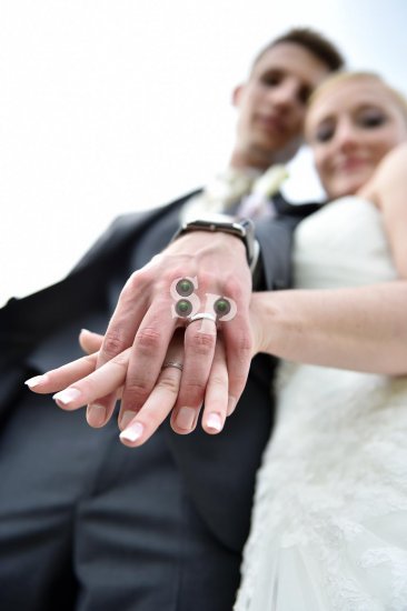 mains et mariage