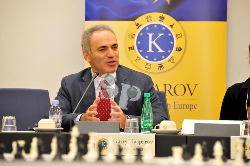 Garry Kasparov Chess in school