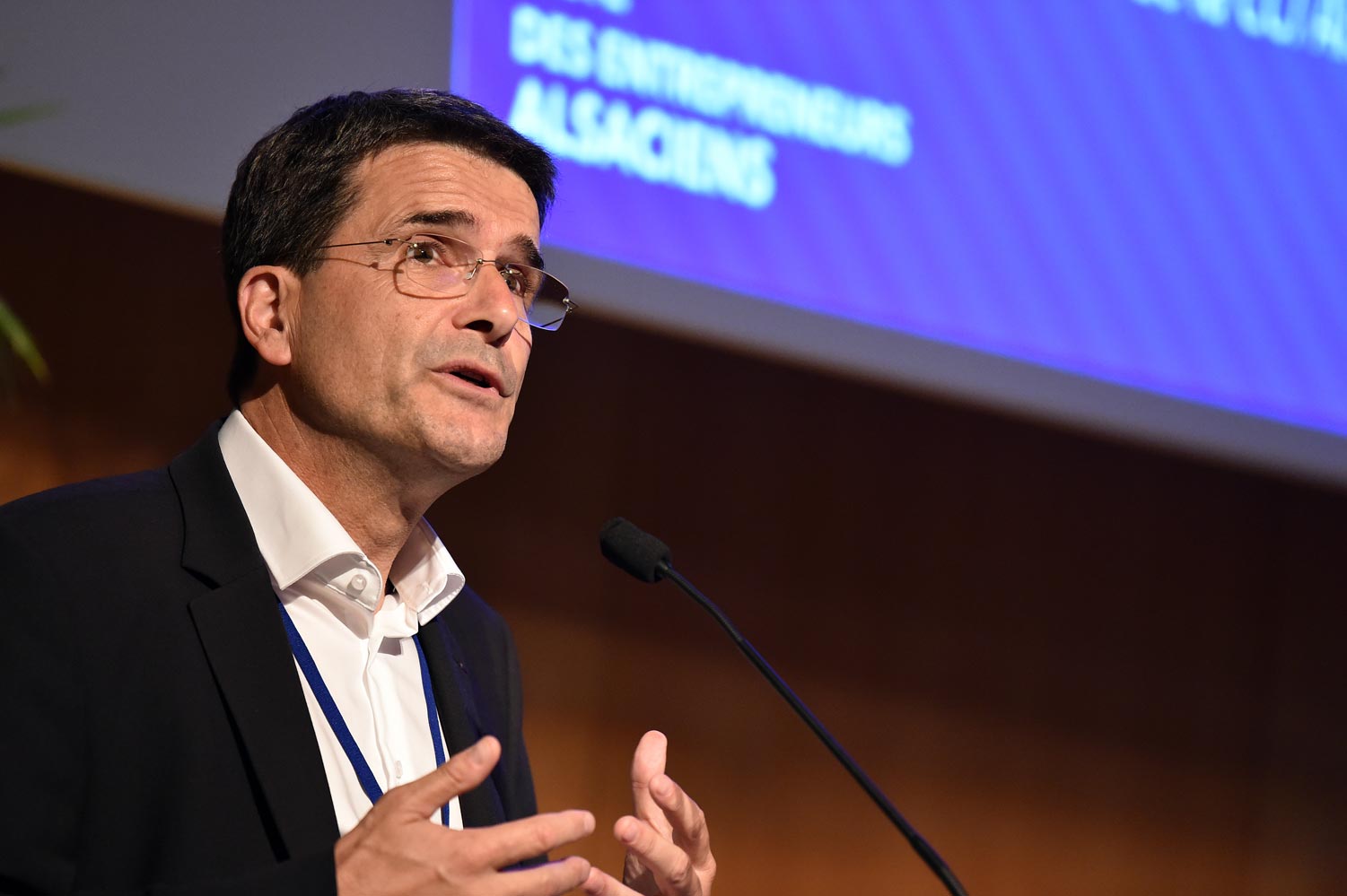 Olivier Klotz, Président du MEDEF Alsace accueille les participants à cette 6è Université d'été des Entrepreneurs d'Alsace